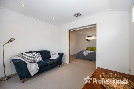 Property photo of 4 Speargrass Close Alexander Heights WA 6064