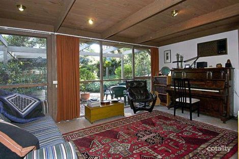 Property photo of 6 Bainbridge Drive Eltham VIC 3095