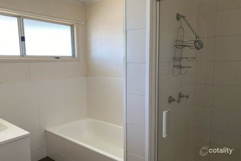 Property photo of 33 Winterer Crescent Dysart QLD 4745