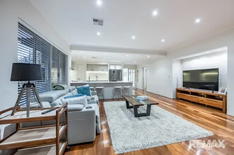 Property photo of 17 Daytona Drive Iluka WA 6028