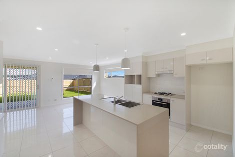Property photo of 28A Threlkeld Crescent Fletcher NSW 2287