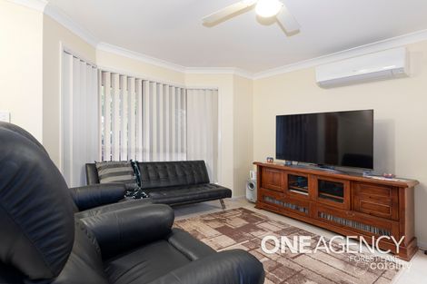 Property photo of 13 Honeysuckle Place Forest Lake QLD 4078