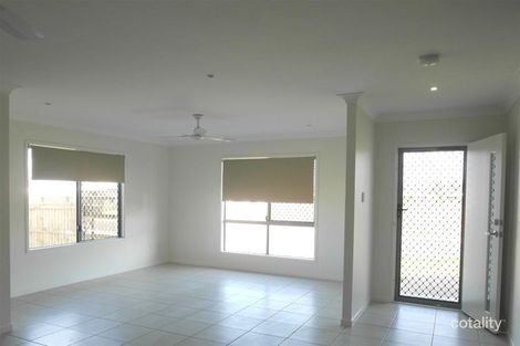 Property photo of 13 Gotham Loop Deeragun QLD 4818