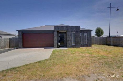 7 Sanctuary Lane, Traralgon, VIC 3844