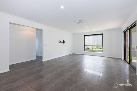 Property photo of 17 Egret Way Thurgoona NSW 2640