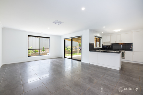 Property photo of 17 Egret Way Thurgoona NSW 2640