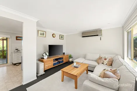 Property photo of 8 Graham Place Kariong NSW 2250
