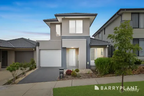 8 Excalibur St, Berwick, VIC 3806