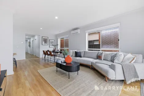 Property photo of 8 Excalibur Street Berwick VIC 3806