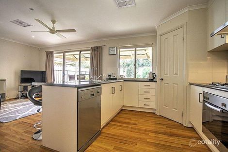 Property photo of 7 Vienna Avenue Aberfoyle Park SA 5159