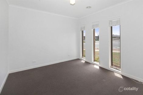 Property photo of 8 Creekstone Drive Alfredton VIC 3350