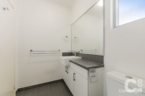 Property photo of 31/10 Pimlico Crescent Wellard WA 6170