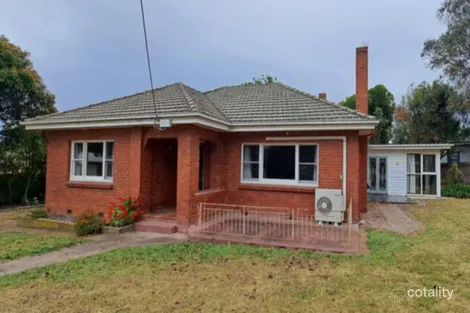 94 Queen St, Maffra, VIC 3860