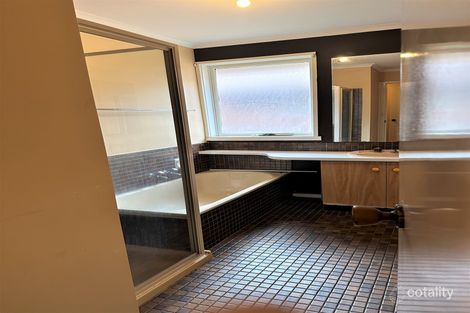 Property photo of 9 Wedge Court Darley VIC 3340
