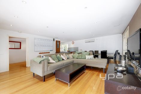 Property photo of 23 Goodwood Crescent Gladstone Park VIC 3043