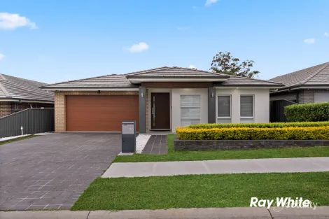 Property photo of 70 Capuchin Way Plumpton NSW 2761