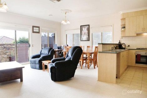 Property photo of 2/7 Regency Place Kennington VIC 3550