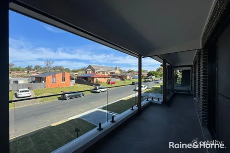 Property photo of 4 Pardalote Street Ingleburn NSW 2565