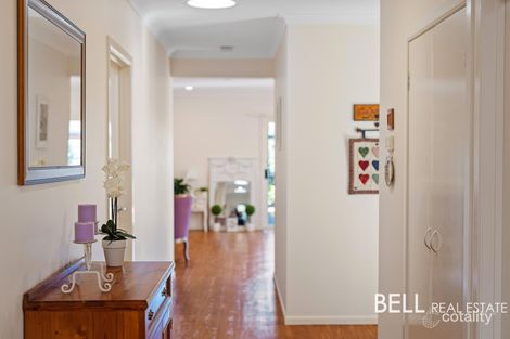 Property photo of 18 Sanctuary Crescent Rowville VIC 3178