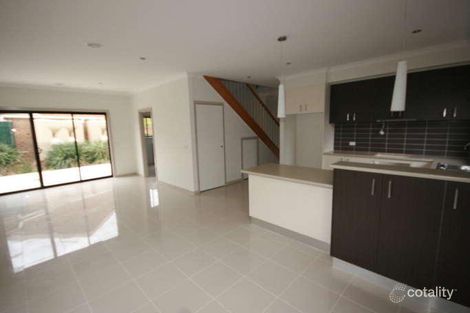 Property photo of 8 Saronvale Crescent Hillside VIC 3037