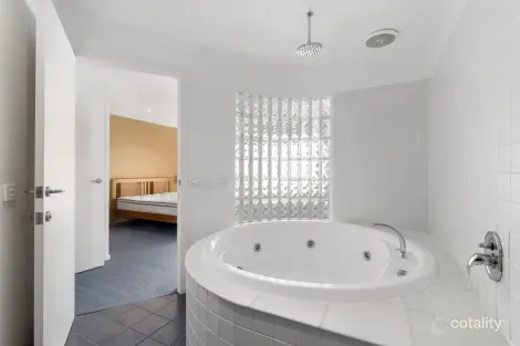 Property photo of 2 Terminus Row Hobart TAS 7000
