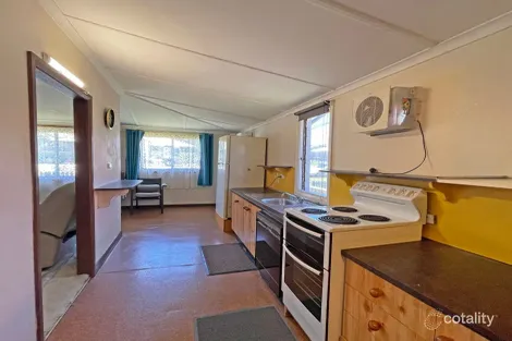 Property photo of 32 Commerce Street Taree NSW 2430