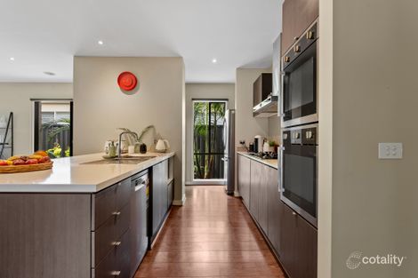 Property photo of 5 Risdon Chase Wollert VIC 3750