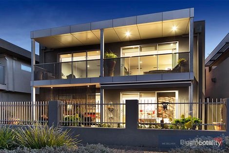 Property photo of 12 Waterside Place Maribyrnong VIC 3032
