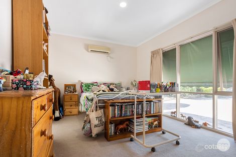 Property photo of 17 Edwina Court Spring Gully VIC 3550