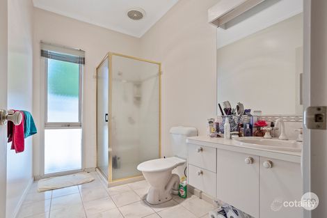 Property photo of 17 Edwina Court Spring Gully VIC 3550