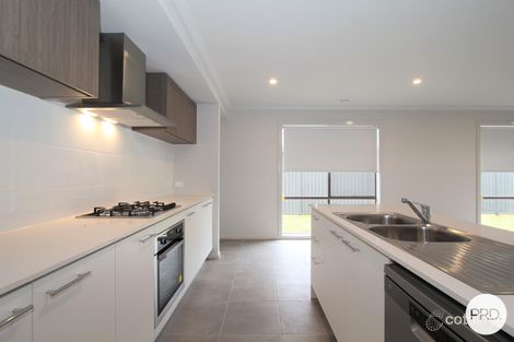Property photo of 18 Grainger Parade Lucas VIC 3350