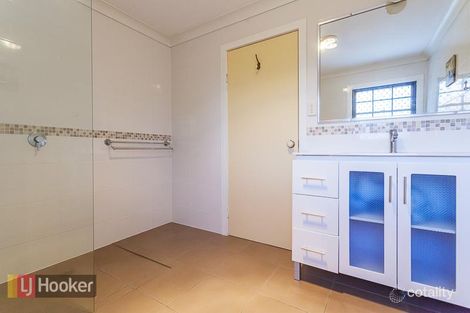 Property photo of 727 Cavendish Road Holland Park QLD 4121
