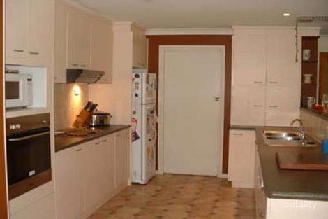 Property photo of 9 Gregadoo Road Lake Albert NSW 2650