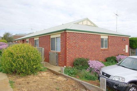 17 Chenin Mews, Waurn Ponds, VIC 3216