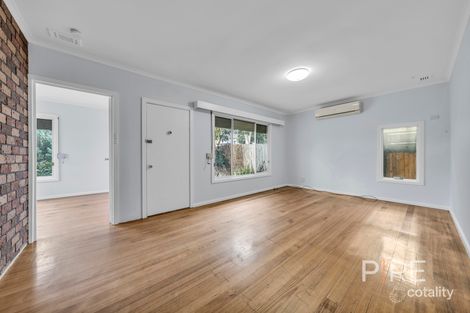 Property photo of 1 Cherry Grove Doveton VIC 3177
