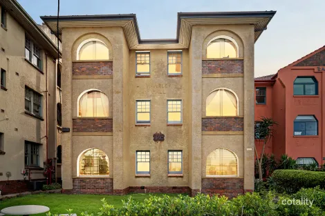 Property photo of 4/22B Esplanade St Kilda VIC 3182