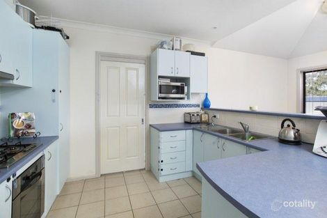 Property photo of 11 Hermitage Place Dapto NSW 2530