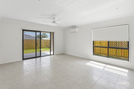 Property photo of 8 Greenview Circuit Arundel QLD 4214