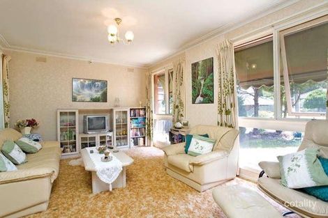 Property photo of 27 Astelot Drive Donvale VIC 3111