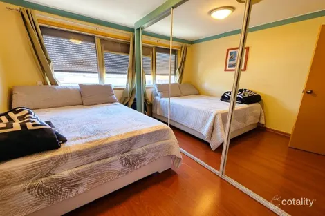 Property photo of 32 Darling Avenue Lurnea NSW 2170