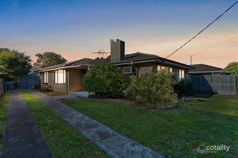 Property photo of 30 Harry Street Cranbourne VIC 3977