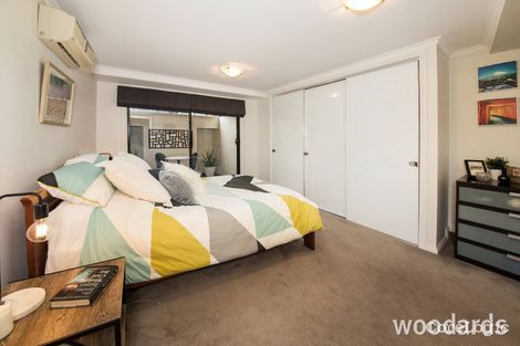 Property photo of 25 Byron Street Carnegie VIC 3163