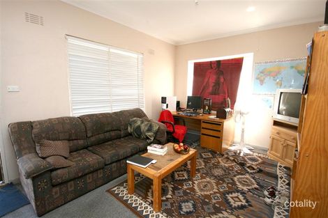 Property photo of 2/9 Macquoid Street Queanbeyan East NSW 2620