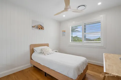 Property photo of 176 Kularoo Drive Forster NSW 2428