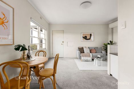 Property photo of 10/13 Beach Avenue Elwood VIC 3184