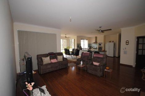 Property photo of 98 Evergreen Loop Stake Hill WA 6181