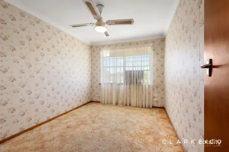 Property photo of 16 Nathan Close Metford NSW 2323