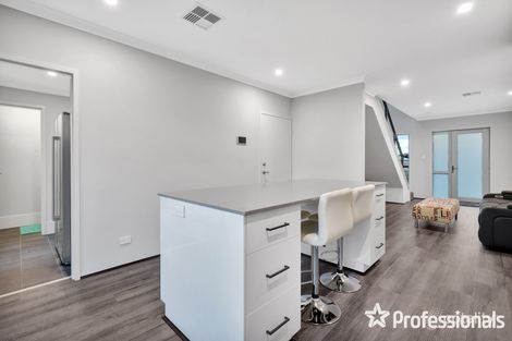 Property photo of 4 Papyrus Loop Harrisdale WA 6112