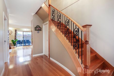 Property photo of 18 Maddingley Road Attwood VIC 3049