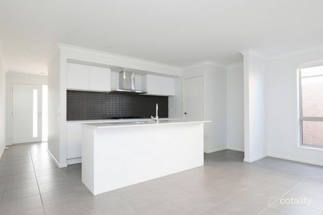 Property photo of 38 Badger Grove Tarneit VIC 3029